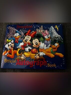 Disney World Parks Official Autograph Book Mickey & Friends  Authentic vintage